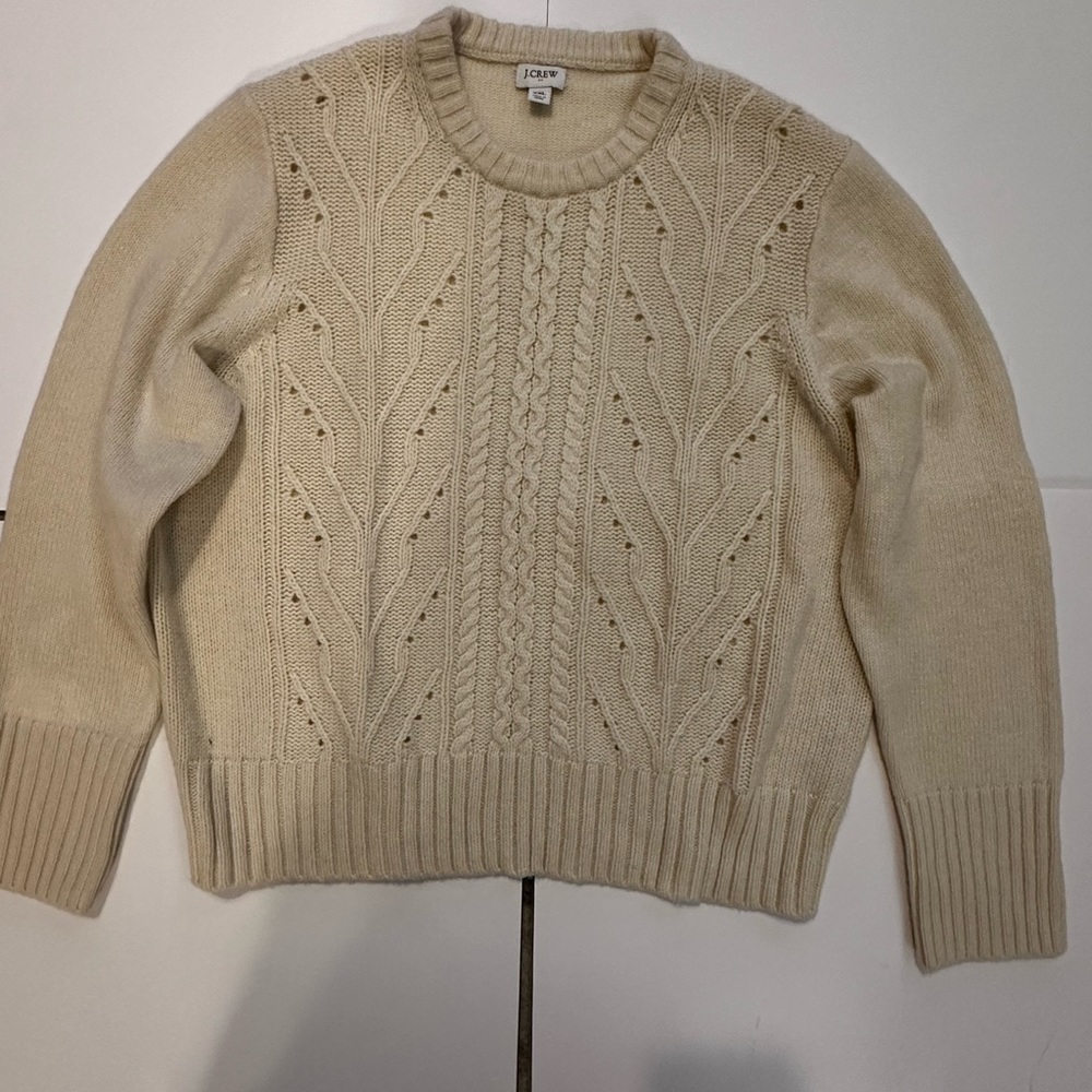 J Crew size XXLarge Ladies Sweater 30%Lambs Wool 70% Polyester
